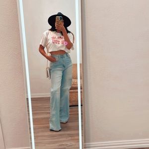 Wide leg jeans